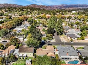 23232 Hartland, West Hills (los Angeles) CA 91307