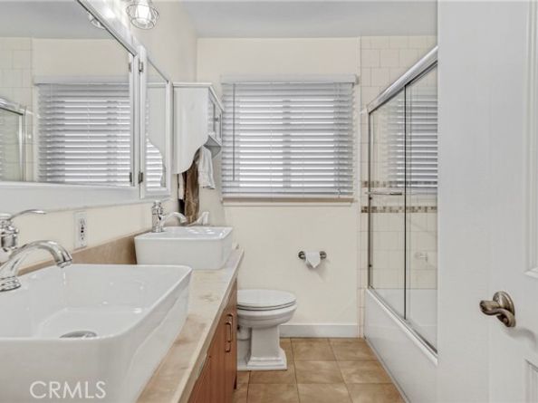 23232 Hartland, West Hills (los Angeles) CA 91307