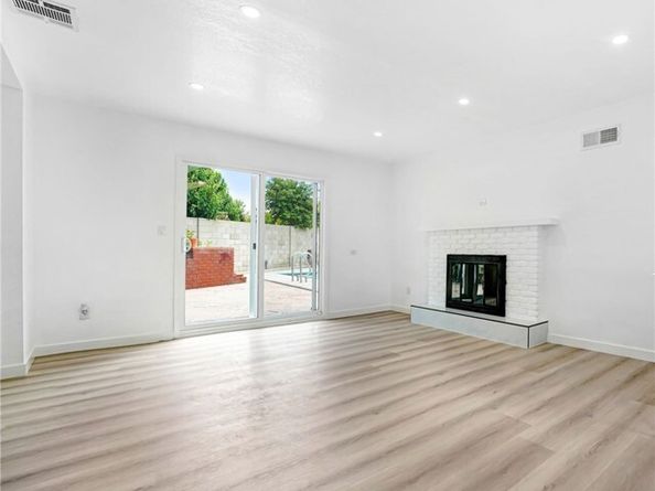 13260 Winfield, Panorama City (los Angeles) CA 91402