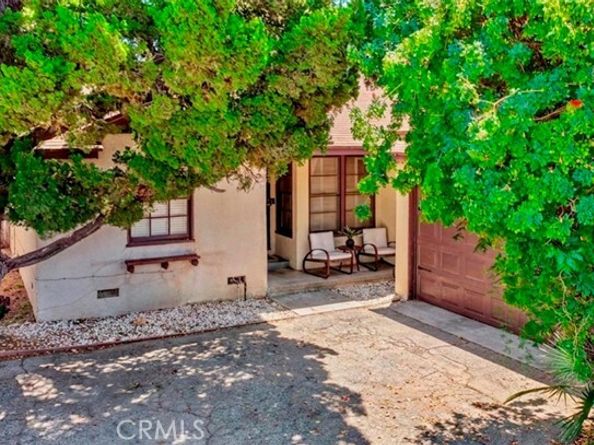 16636 Gilmore Street, Van Nuys (los Angeles) CA 91406