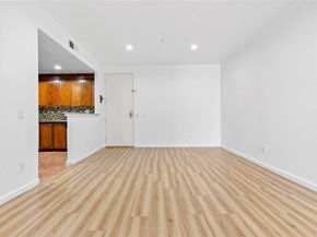 16940 Chatsworth 208, Granada Hills (los Angeles) CA 91344