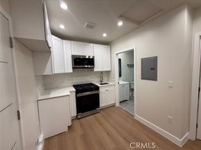 8100 Bellaire Avenue, North Hollywood (los Angeles) CA 91605