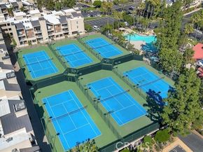 5525 Canoga Avenue 231, Woodland Hills (los Angeles) CA 91367