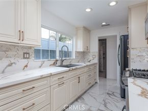 9502 Laurel Canyon, Arleta (los Angeles) CA 91331