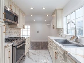 9502 Laurel Canyon, Arleta (los Angeles) CA 91331