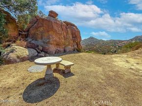 10200 Lilac, Chatsworth (los Angeles) CA 93063