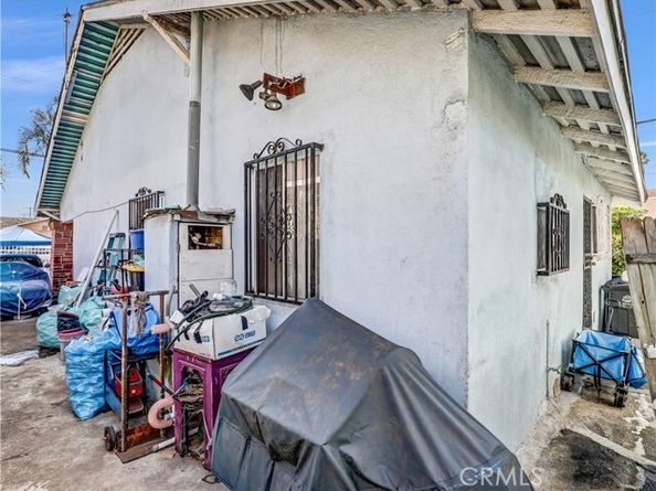 829 S Ditman, Los Angeles CA 90023