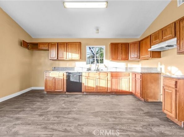 1380 Glen Avenue, Pasadena CA 91103