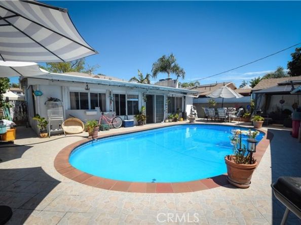 15058 Friar Street, Van Nuys (los Angeles) CA 91411