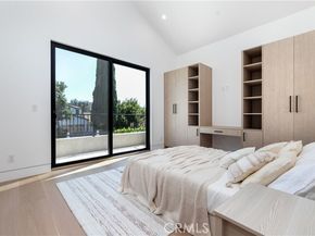 16749 Addison, Encino (los Angeles) CA 91436