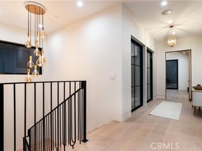 16749 Addison, Encino (los Angeles) CA 91436