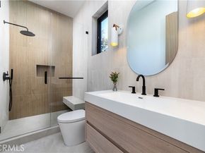 16749 Addison, Encino (los Angeles) CA 91436