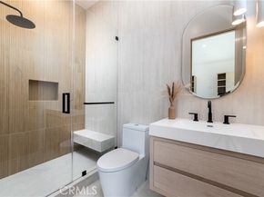 16749 Addison, Encino (los Angeles) CA 91436