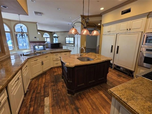 1 Shire, Laguna Hills CA 92679