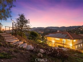 9658 Wheatland Avenue, Sunland (los Angeles) CA 91040