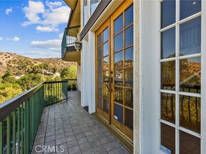 9658 Wheatland Avenue, Sunland (los Angeles) CA 91040