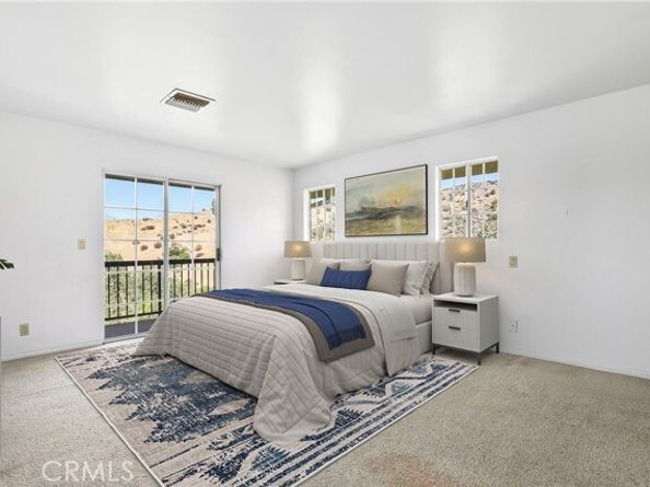 9658 Wheatland Avenue, Sunland (los Angeles) CA 91040