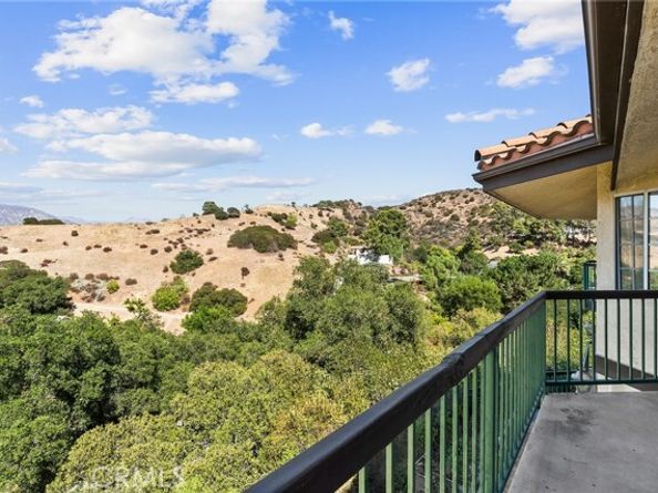 9658 Wheatland Avenue, Sunland (los Angeles) CA 91040