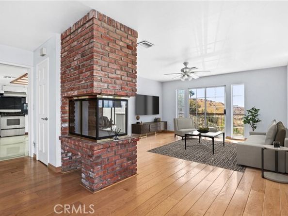 9658 Wheatland Avenue, Sunland (los Angeles) CA 91040