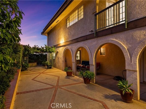 9658 Wheatland Avenue, Sunland (los Angeles) CA 91040