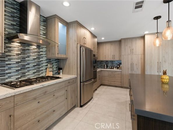 7844 Allott Avenue, Panorama City (los Angeles) CA 91402