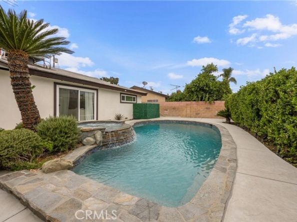 7844 Allott Avenue, Panorama City (los Angeles) CA 91402