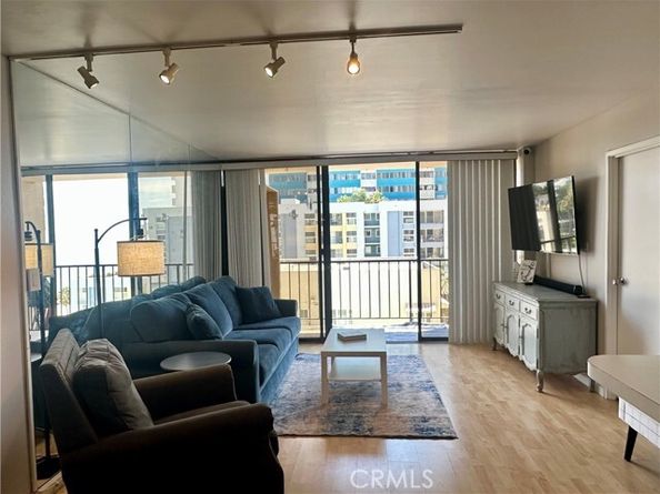 1750 E Ocean 503, Long Beach CA 90802