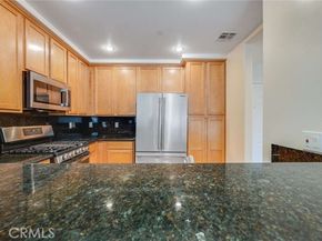 9610 Zelzah 301, Northridge (los Angeles) CA 91325