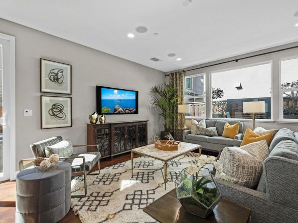 883 Barney Com, Livermore CA 94551