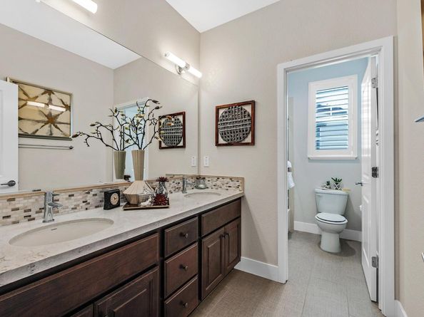 883 Barney Com, Livermore CA 94551