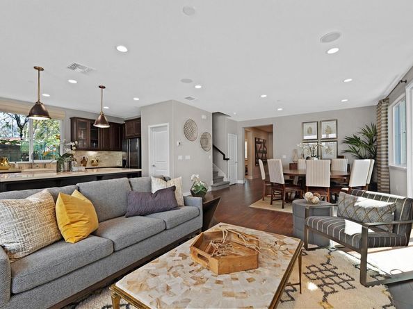 883 Barney Com, Livermore CA 94551