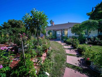 37621 Glenmoor Dr