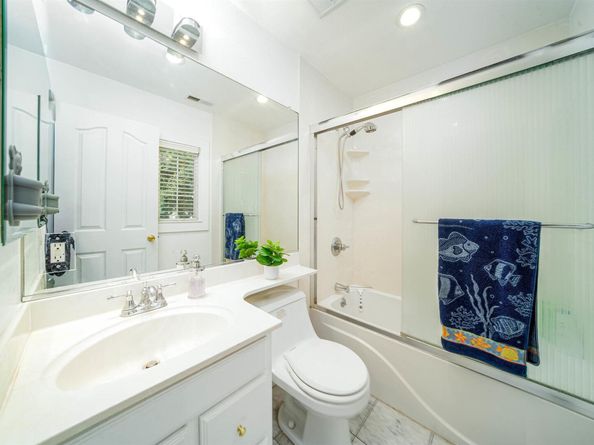 37621 Glenmoor Dr, Fremont CA 94536
