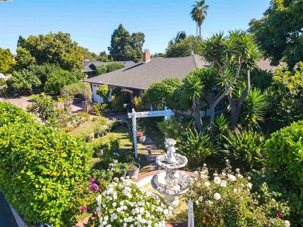 37621 Glenmoor Dr, Fremont CA 94536