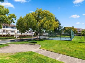 5050 Valley Crest Dr 63, Concord CA 94521