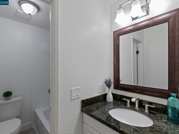 5050 Valley Crest Dr 63, Concord CA 94521