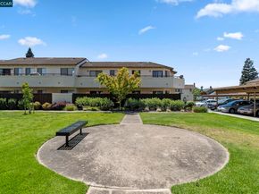 5050 Valley Crest Dr 63, Concord CA 94521