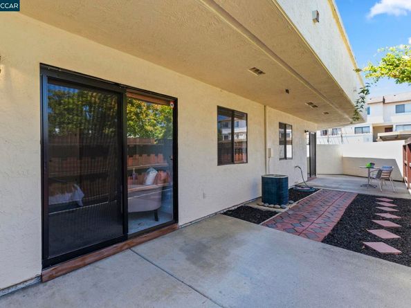 5050 Valley Crest Dr 63, Concord CA 94521