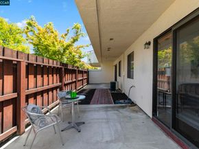 5050 Valley Crest Dr 63, Concord CA 94521