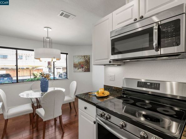 5050 Valley Crest Dr 63, Concord CA 94521