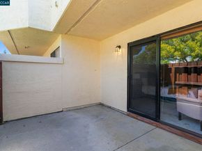 5050 Valley Crest Dr 63, Concord CA 94521