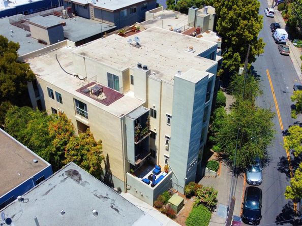 401 Monte Vista Ave 103, Oakland CA 94611
