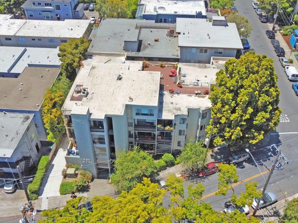 401 Monte Vista Ave 103, Oakland CA 94611