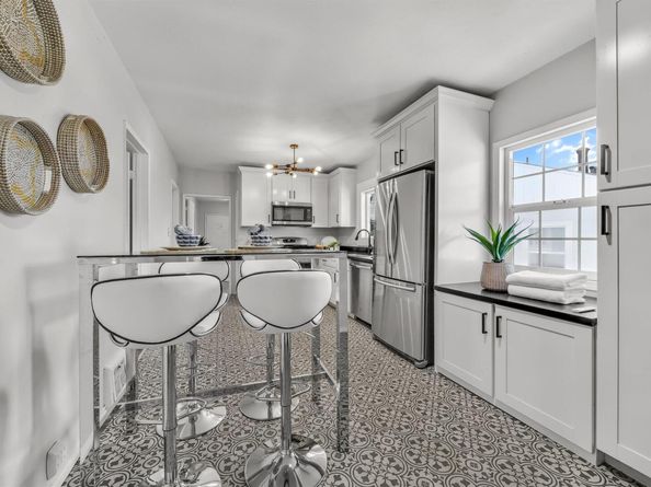 10501 Longfellow Ave, Oakland CA 94603