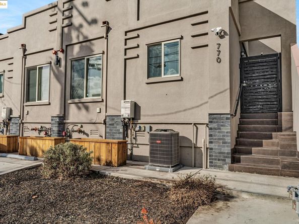 770-772 55th St, Oakland CA 94609