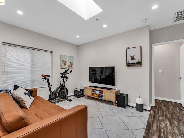 770-772 55th St, Oakland CA 94609