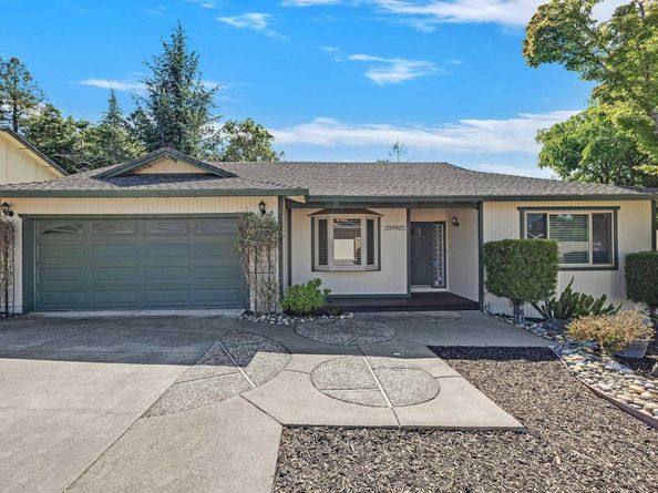 2207 Dexter Ct., Hayward CA 94541
