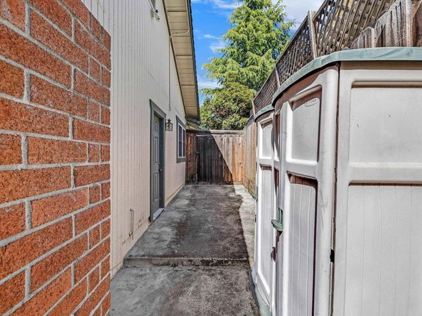 2207 Dexter Ct., Hayward CA 94541
