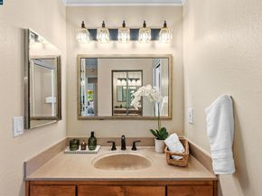 2 Rialto Dr, Clayton CA 94517