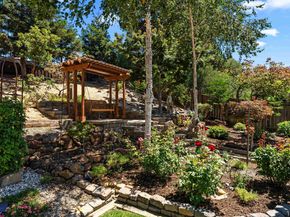 2 Rialto Dr, Clayton CA 94517